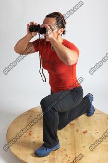 2021 01 ANGELINA KNEELING POSE WITH SPYGLASS (10)